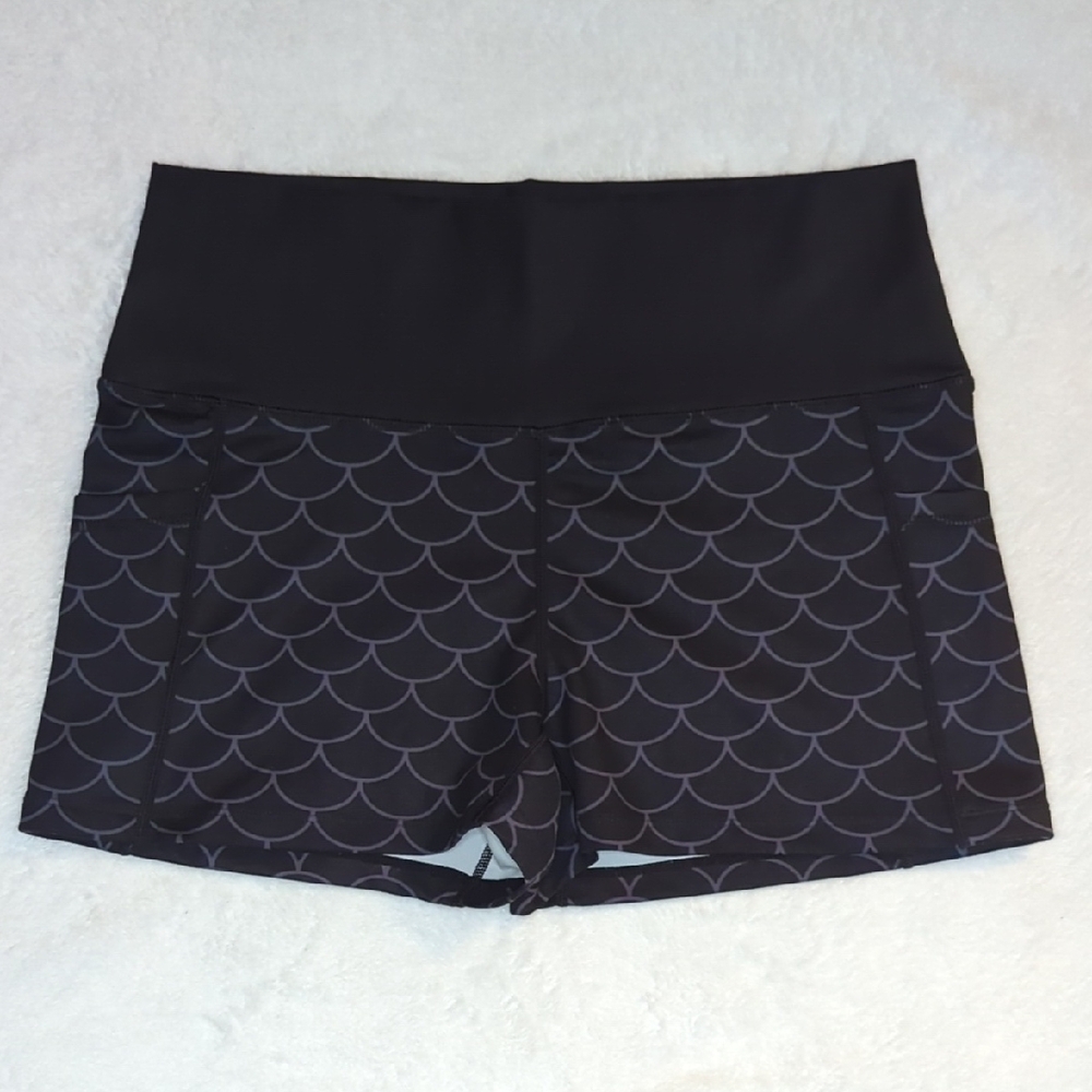 Constantly Varied Gear Women's Black Dragon Scale Patterned Shorts